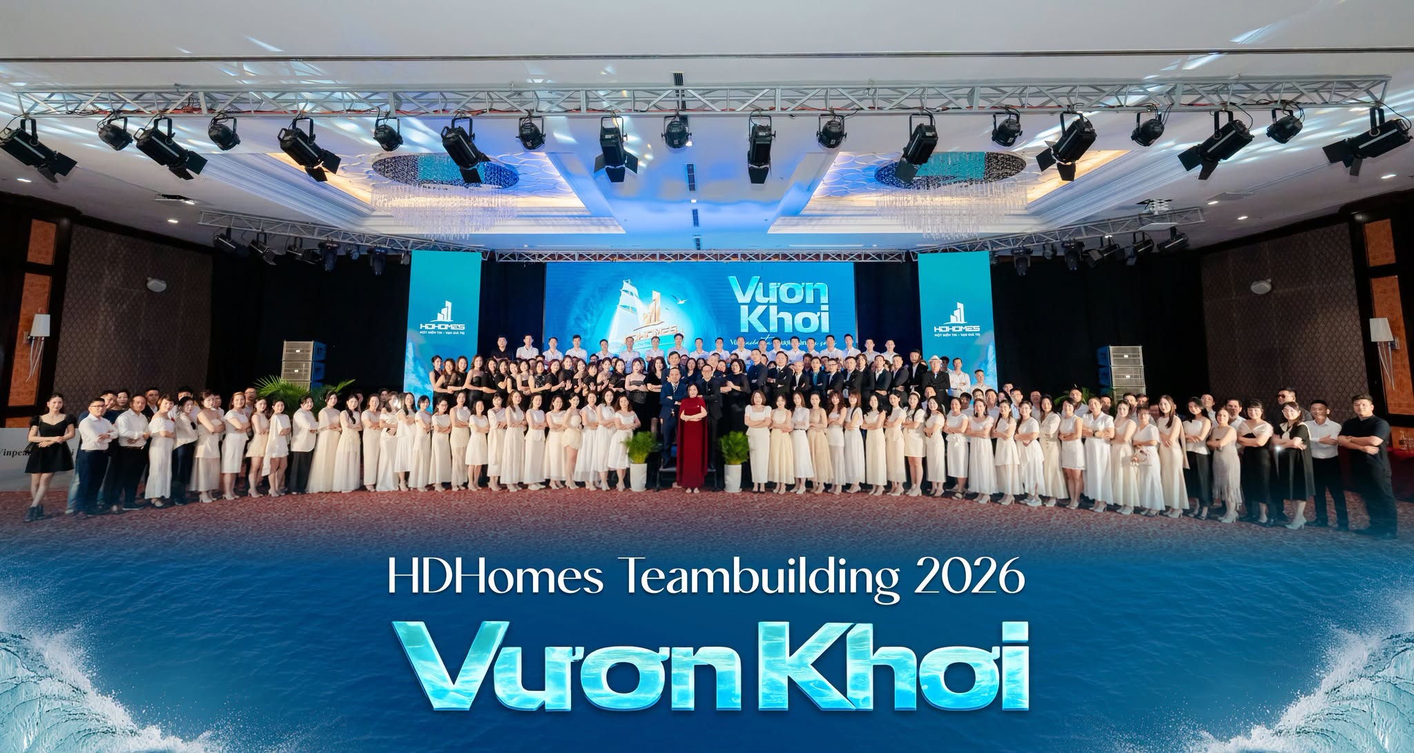 VƯƠN KHƠI – Một hải trình, 300 trái tim cùng chung nhịp